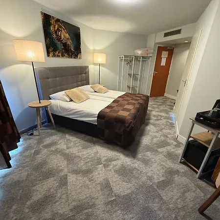 ヘット レチトフイス ホテル